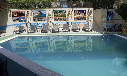 هتل ساتورن کوش آداسی